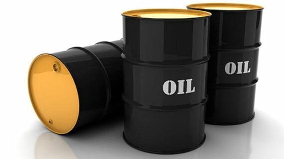 oil output, markets Short-term gains on the crude oil market as climate change looms