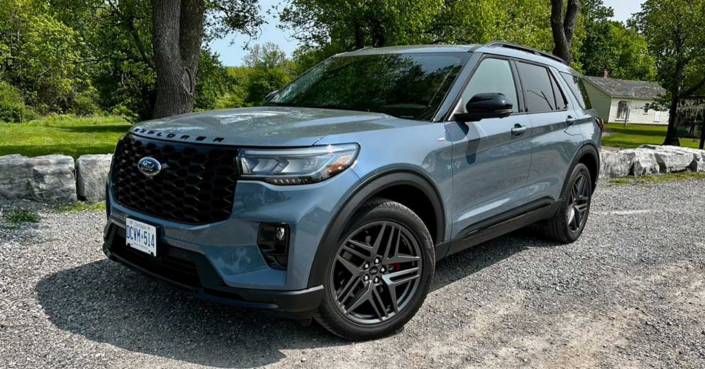 2025-Ford-Explorer - Two Hills Voice The 2025 Ford Explorer offers a sleek interior, strong safety tech and easy handling, making it a reliable choice for Canadian families